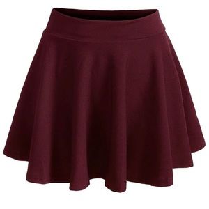 TILLYS maroon skater skirt
